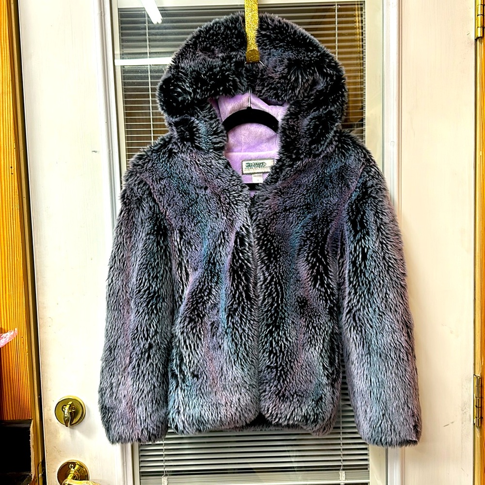 AMERICAN WIDGEON FAUX FUR PURPLE COAT OR JACKET KIDS SIZE 12